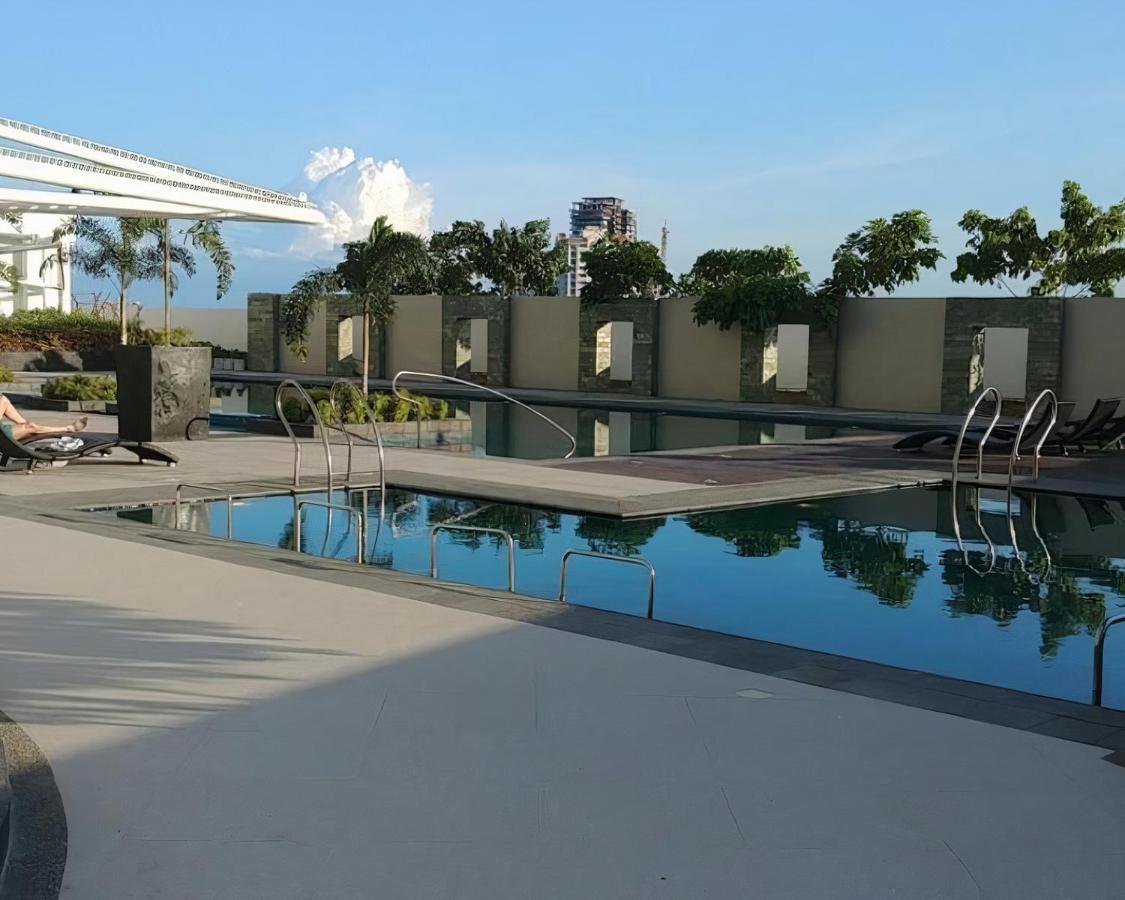 Mactan Newtown Seaview At One Pacific Residence Lapu-Lapu City Dış mekan fotoğraf