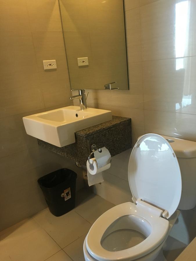 Mactan Newtown Seaview At One Pacific Residence Lapu-Lapu City Dış mekan fotoğraf